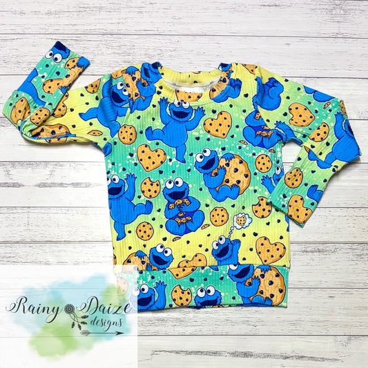 Size 18m-4Y GWM Cookie Monster Top